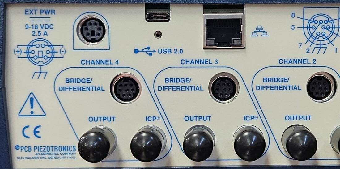 https://kaitrade.cz/media/aktuality/pcb/pcb-482d27-detail-konektorov.jpg