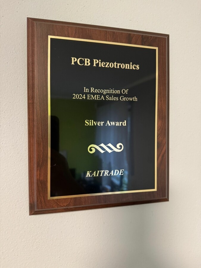 Stříbrná plaketa pro Kaitrade od PCB Piezotronics!
